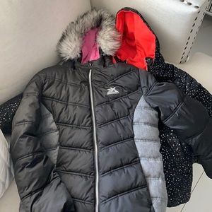 2 Puffer Jackets